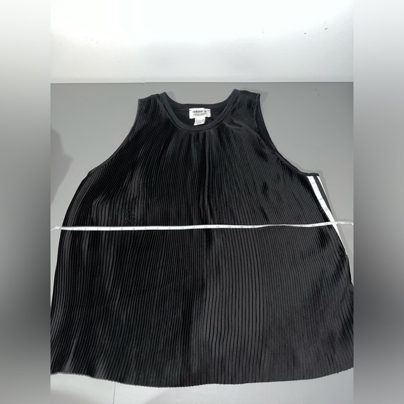 3/25$ (Mix)Adidas’ Fashion-Forward Lines Tank Top, Size S, Black - Picture 8 of 15